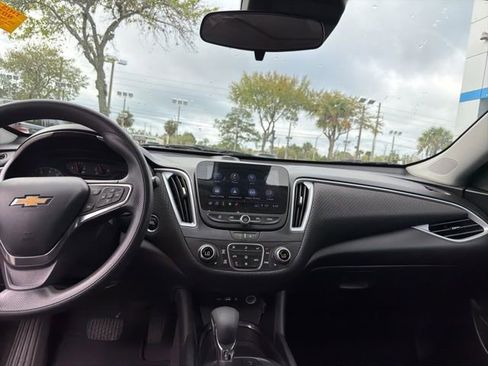 Used 2024 Chevrolet Malibu LT image 8
