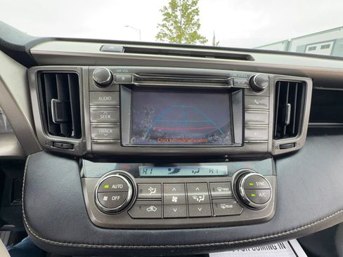 Used 2013 Toyota RAV4 XLE AWD/4WD image 22