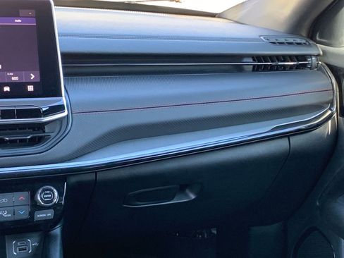 Used 2025 Jeep Compass Trailhawk image 34