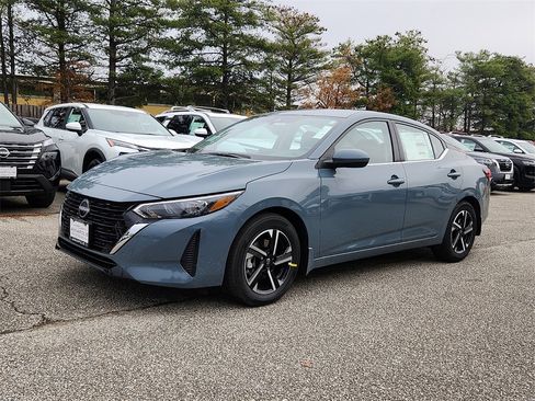 New 2025 Nissan Sentra SV image 2