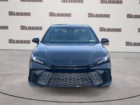 Used 2026 Toyota Camry SE image 8