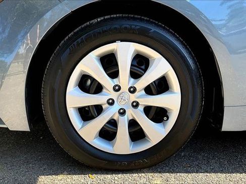 Certified 2024 Toyota Corolla LE image 31