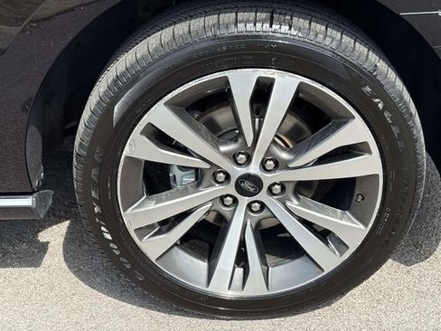 Certified 2020 Ford Expedition Platinum AWD/4WD image 9