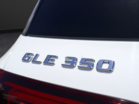 Used 2022 Mercedes-Benz GLE 350 4MATIC image 10