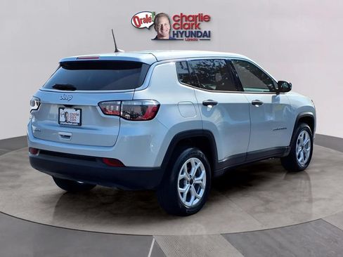Used 2025 Jeep Compass Sport AWD/4WD image 5