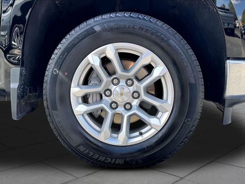 Used 2023 Chevrolet Silverado 1500 LT AWD/4WD image 10