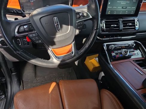 Used 2019 Lincoln Navigator L Reserve image 12