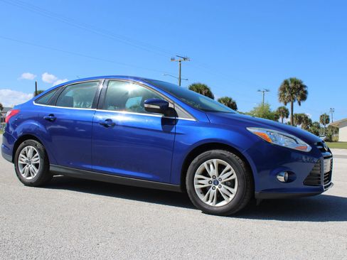 Used 2012 Ford Focus SEL image 16