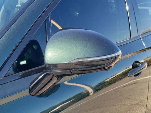 Used 2022 Genesis GV70 2.5T w/ Advanced Package image 18