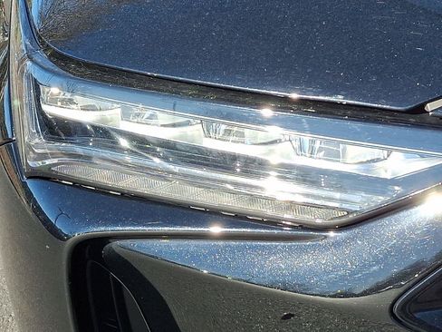 Used 2023 Acura MDX A-Spec image 9