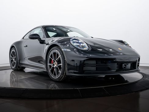 New 2026 Porsche 911 Carrera 4S image 9