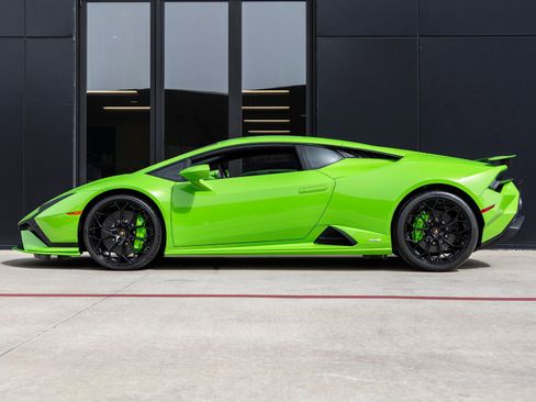 Used 2023 Lamborghini Huracan Tecnica RWD image 9