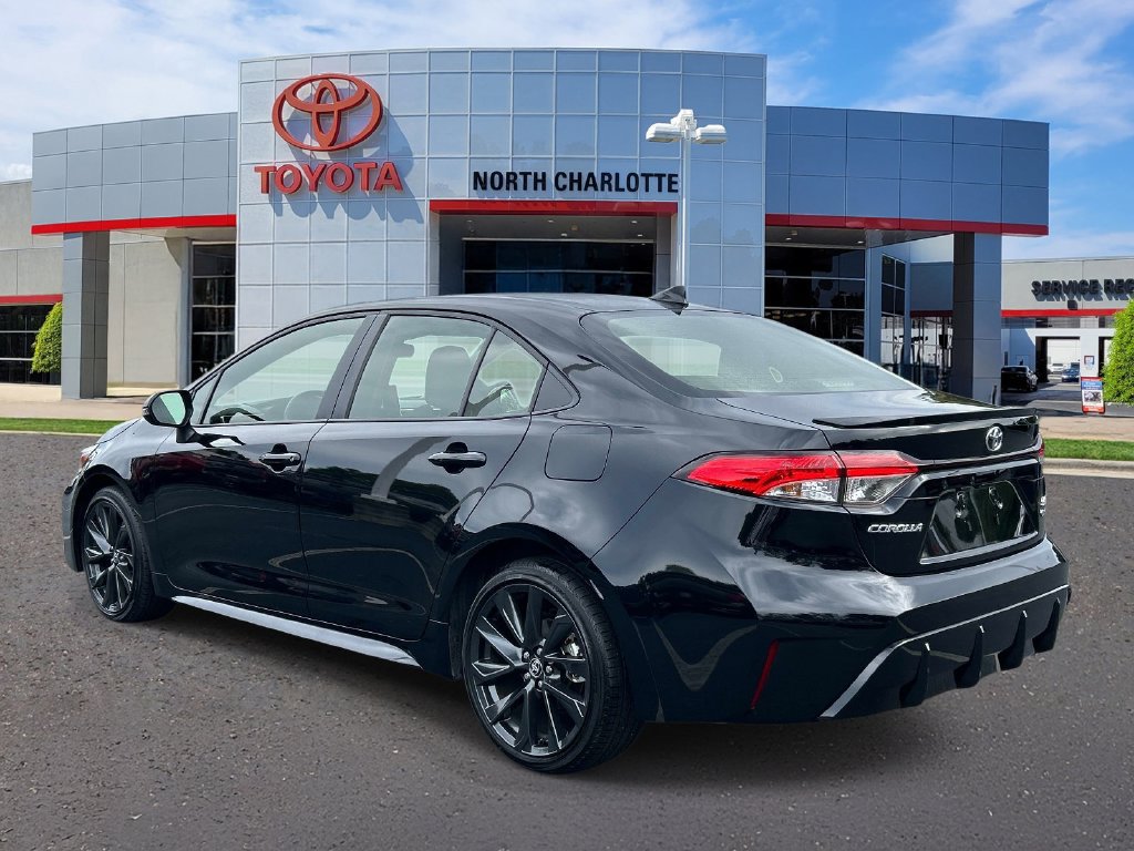 Used 2026 Toyota Corolla SE w/ SE Premium Package FWD image 6