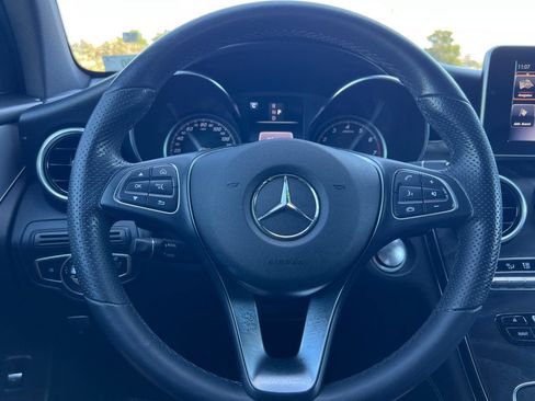 Used 2019 Mercedes-Benz GLC 300 image 28