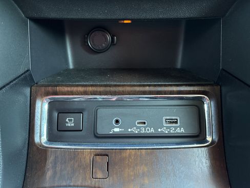 Used 2024 Subaru Ascent Touring image 28