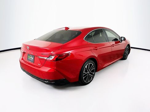 Used 2025 Toyota Camry XLE FWD image 9