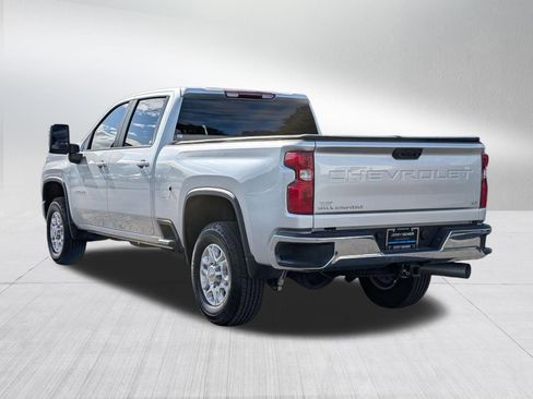 Used 2023 Chevrolet Silverado 3500 LT w/ Convenience Package AWD/4WD image 3