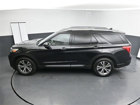 Used 2020 Ford Explorer Platinum image 25