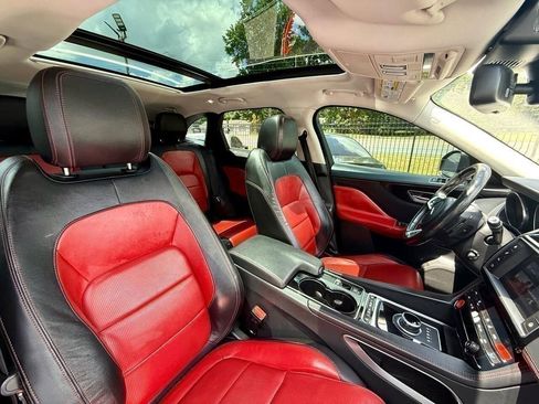 Used 2017 Jaguar F-PACE R-Sport image 25