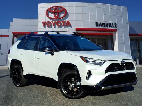 Certified 2025 Toyota RAV4 XSE w/ Advanced Technology Package AWD/4WD image 1