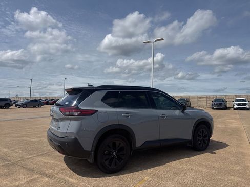 Certified 2023 Nissan Rogue SV w/ SV Premium B Package FWD image 21