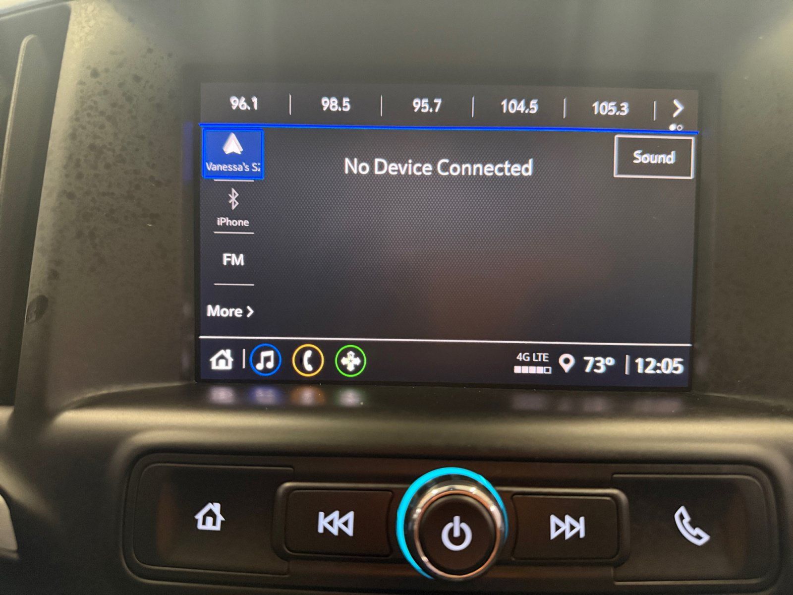 Used 2024 GMC Terrain SLE w/ Elevation Edition FWD image 17
