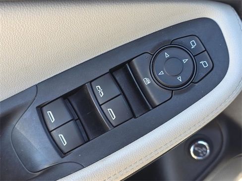 Used 2020 Buick Encore GX Preferred w/ Cold Weather Comfort Package image 23