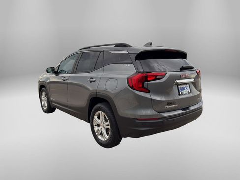 Used 2021 GMC Terrain SLE w/ GMC Pro Grade Package AWD/4WD image 8