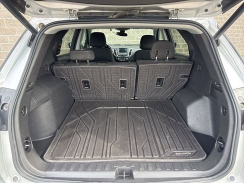 Used 2020 Chevrolet Equinox LT image 35