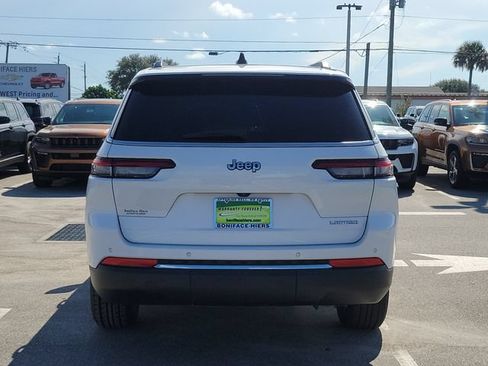 Used 2023 Jeep Grand Cherokee L Laredo RWD image 5