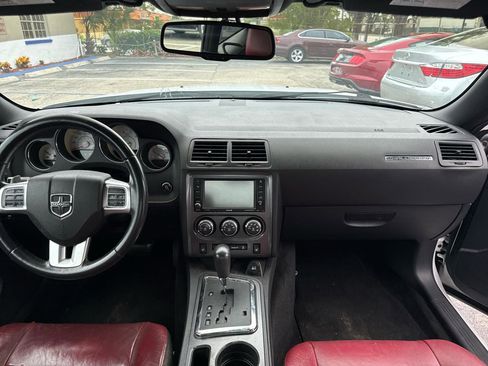 Used 2013 Dodge Challenger R/T RWD image 10