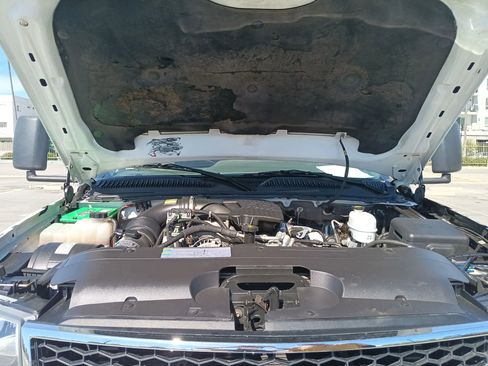 Used 2006 Chevrolet Silverado 3500 4x4 Regular Cab w/ Heavy-Duty Power Package image 20