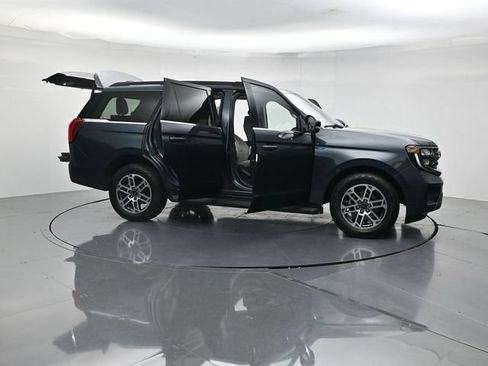 Certified 2025 Ford Expedition Active AWD/4WD image 54