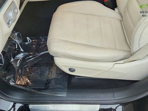 Used 2022 Mercedes-Benz GLS 450 4MATIC image 38