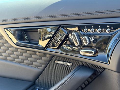 Used 2024 Jaguar F-TYPE R image 18