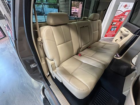 Used 2008 GMC Sierra 1500 SLE w/ Sierra NFL Edition RWD image 5
