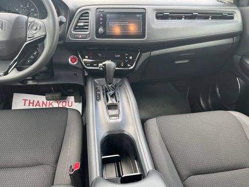 Used 2019 Honda HR-V EX image 11