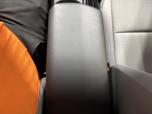 New 2026 Toyota Prius LE image 13