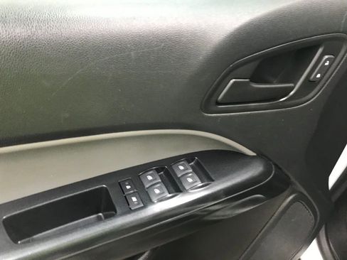 Used 2020 Chevrolet Colorado W/T w/ WT Convenience Package image 10