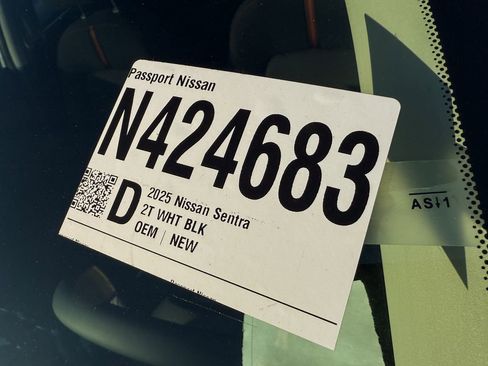 New 2025 Nissan Sentra SR image 28