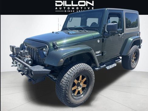 Used 2010 Jeep Wrangler Sahara w/ Trailer Tow Group AWD/4WD image 6