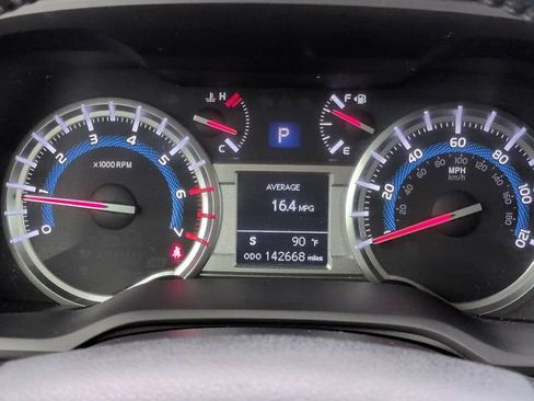 Used 2019 Toyota 4Runner SR5 Premium AWD/4WD image 28