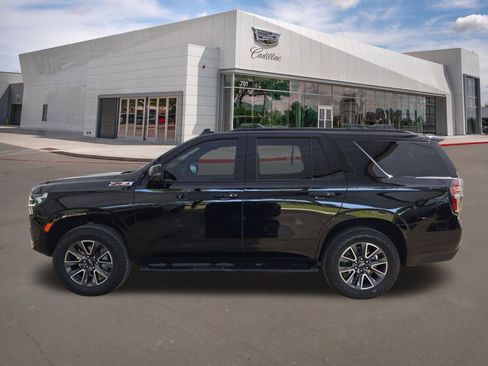Used 2024 Chevrolet Tahoe Z71 w/ Luxury Package AWD/4WD image 3