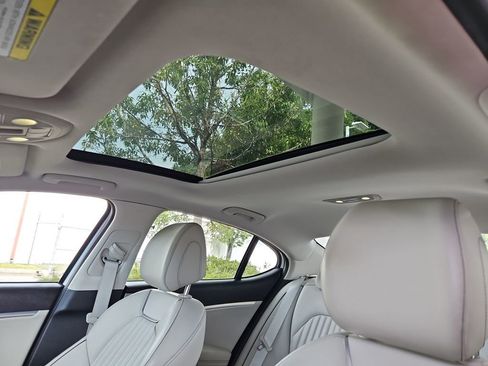 Used 2019 Genesis G70 2.0T Advanced w/ Elite Package image 24