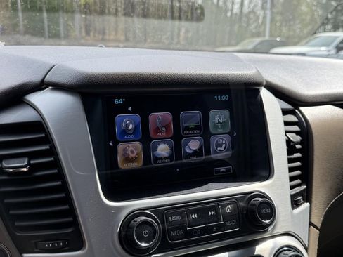 Used 2017 GMC Yukon SLT image 18