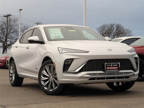 New 2026 Buick Envista Avenir image 2