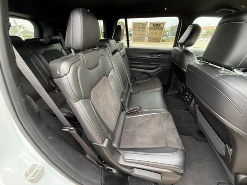 Certified 2024 Jeep Grand Cherokee L Laredo AWD/4WD image 13