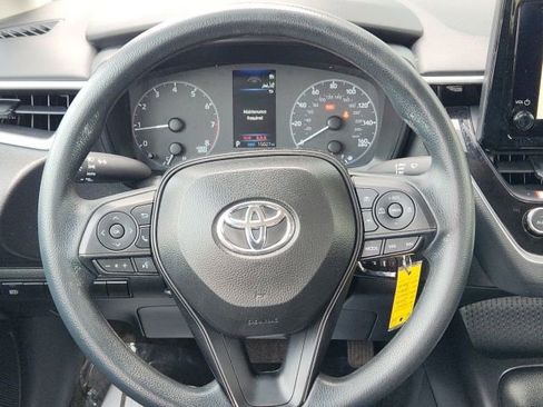Used 2025 Toyota Corolla LE FWD image 20