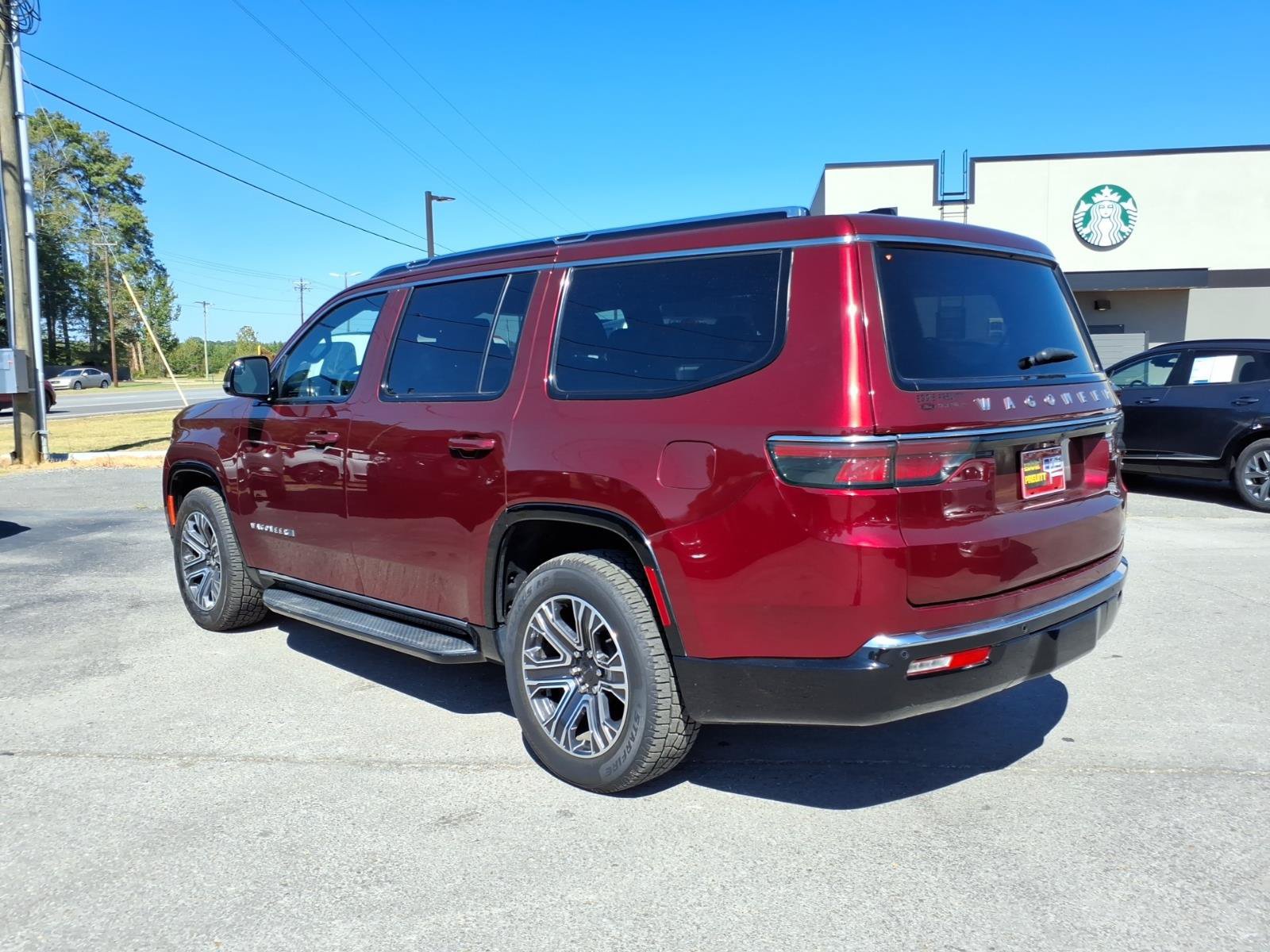 Used 2024 Jeep Wagoneer Series II AWD/4WD image 3