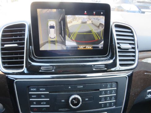 Used 2018 Mercedes-Benz GLE 350 4MATIC image 18